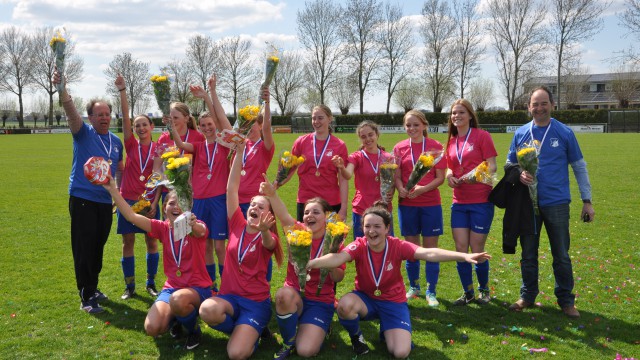 MB1 kampioen onder leiding van Ron en Jan!
